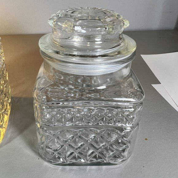Vintage ANCHOR HOCKING Glass Canister Set - Picture 4 of 15